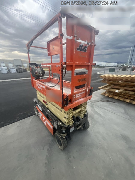 2022 JLG ES1932