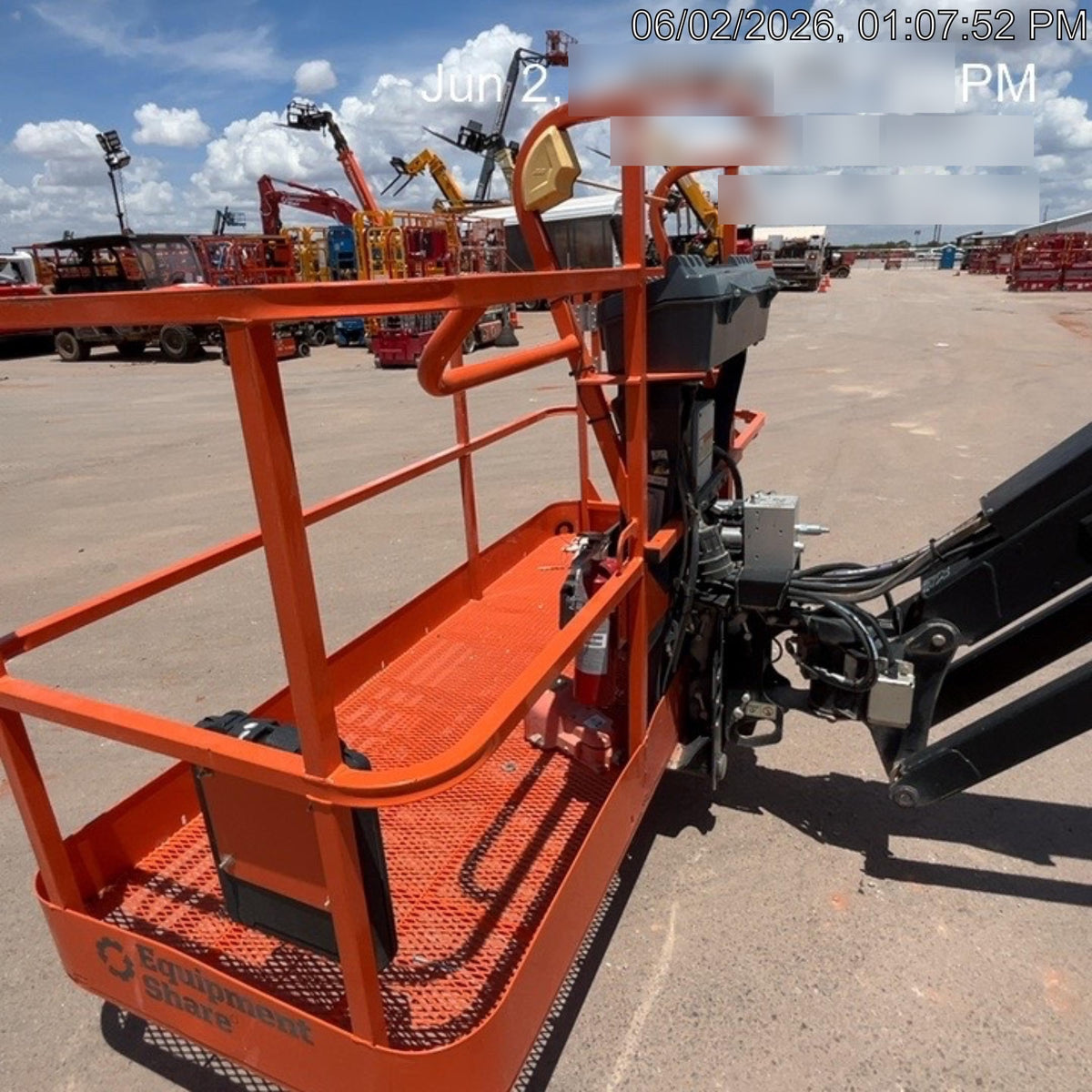 2023 JLG 860SJ