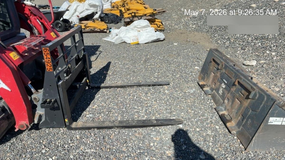 2026 ARROW MATERIAL HANDLING 48" Pallet Forks - Arrow