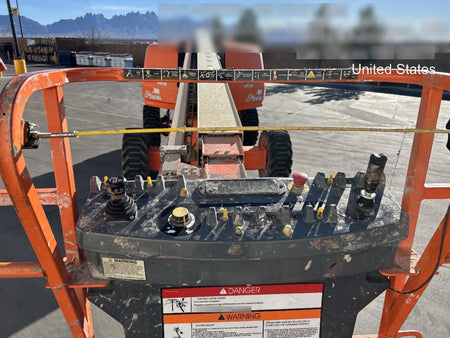 2022 JLG 600S