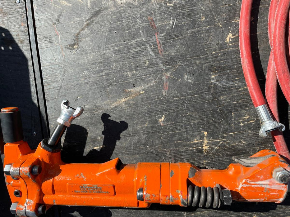 2024 MICHIGAN PNEUMATIC ES-TPB90-118-TRACKER