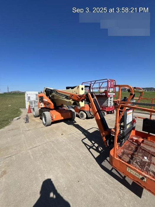 2019 JLG E450AJ