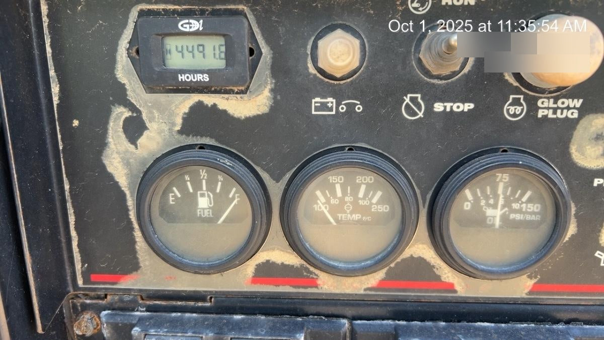 2019 Lincoln Electric Vantage 322 Welder Ready-Pak 3, Two wheel trailer, Fender and Light kit, Cable Rack