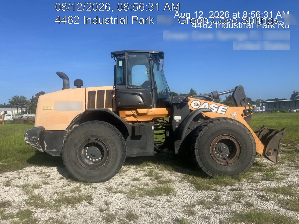 2018 Case 821G CLOSED CAB, 1 FUNCTION, JRB 418 STYLE HYD COUPLER