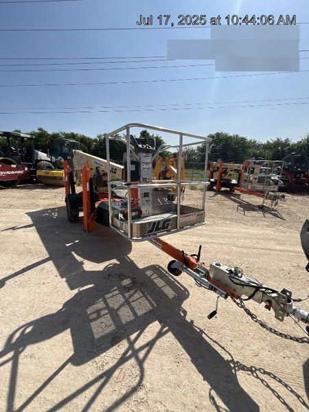 2022 JLG T350