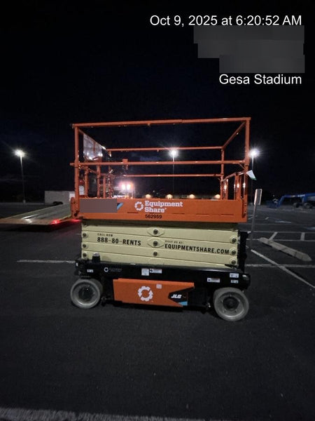 2025 JLG ES3246