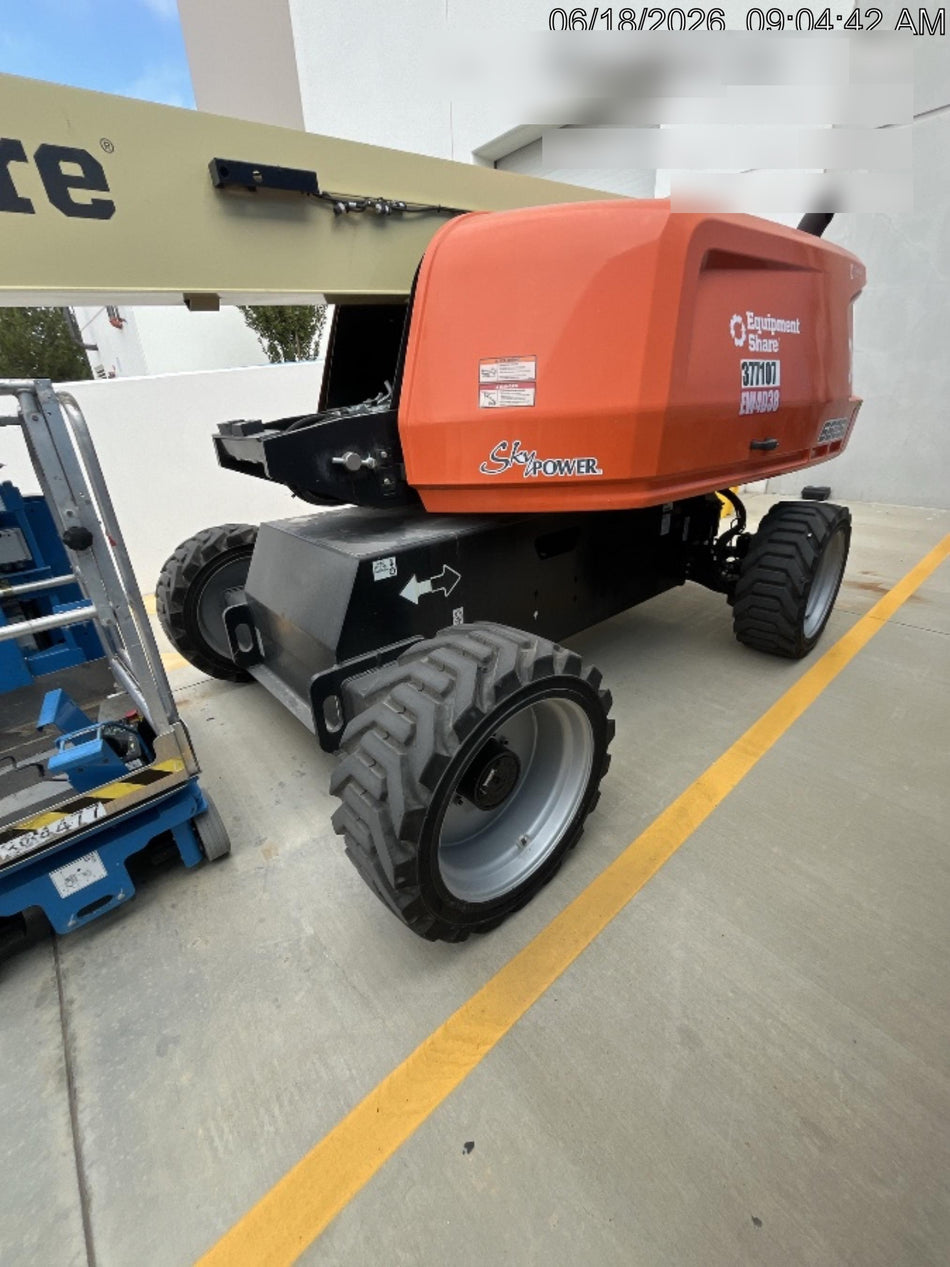 2023 JLG 660SJ