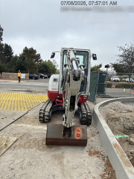 2025 TAKEUCHI TB235-2CR
