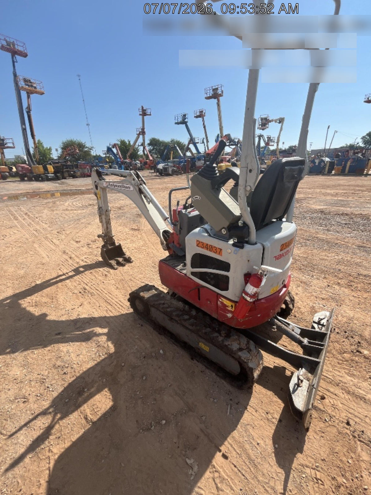 2022 TAKEUCHI TB210R
