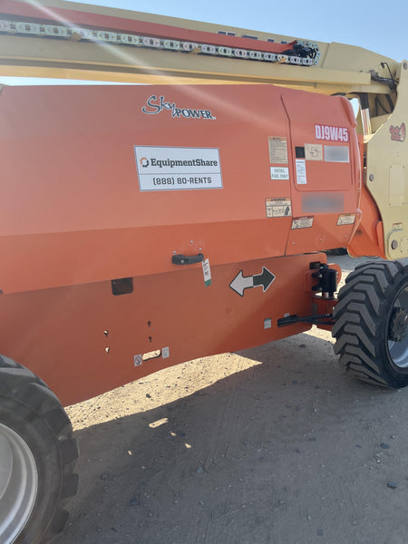 2020 JLG 800AJ