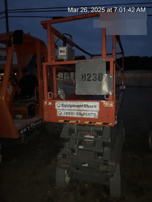 2018 Skyjack SJIII-3226 Skyjack SJIII3226 Scissor Lift w/Trojan Batteries