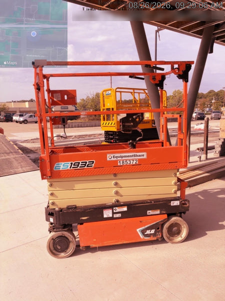 2021 JLG ES1932