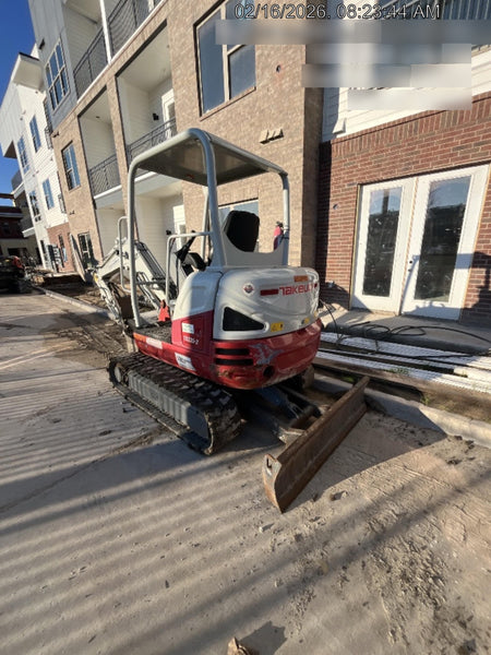 2022 TAKEUCHI TB235-2R