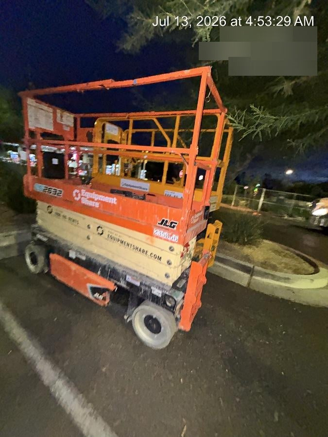 2022 JLG ES2632