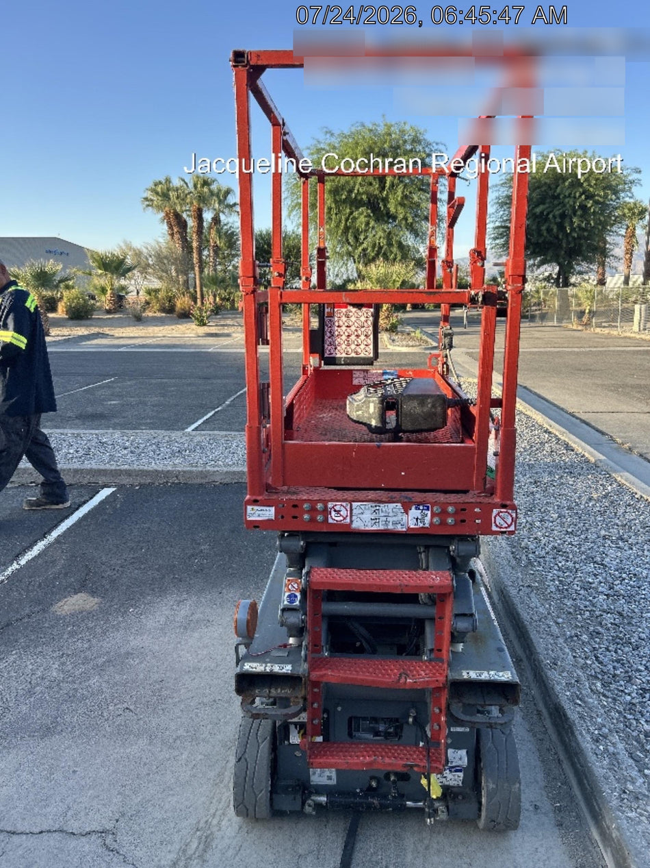2020 Skyjack SJIII-3219 Solid NM Tires, Half height spring hinged entry gate, Dual Beacons, 800W Inverter