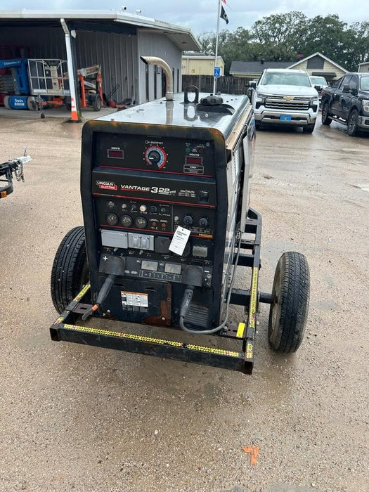 2021 Lincoln Electric Vantage 322 Vantage 322 Ready Pak 3 w/ Decals, ORANGE (includes trailer, cable rack, fender light kit) NO Telematics