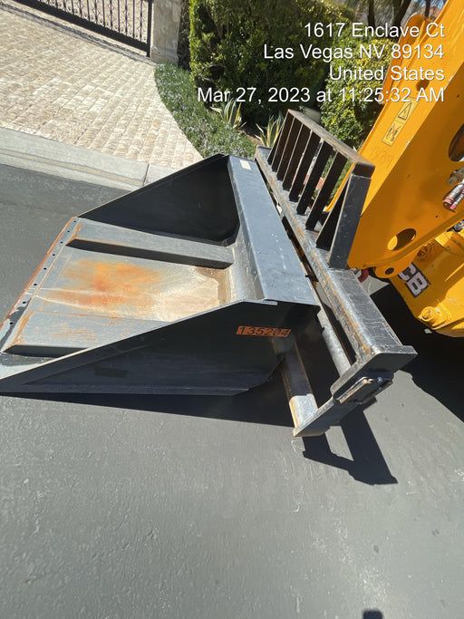 2021 ARROW MATERIAL HANDLING Telehandler Fork Bucket