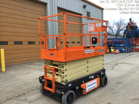 2022 JLG R3246