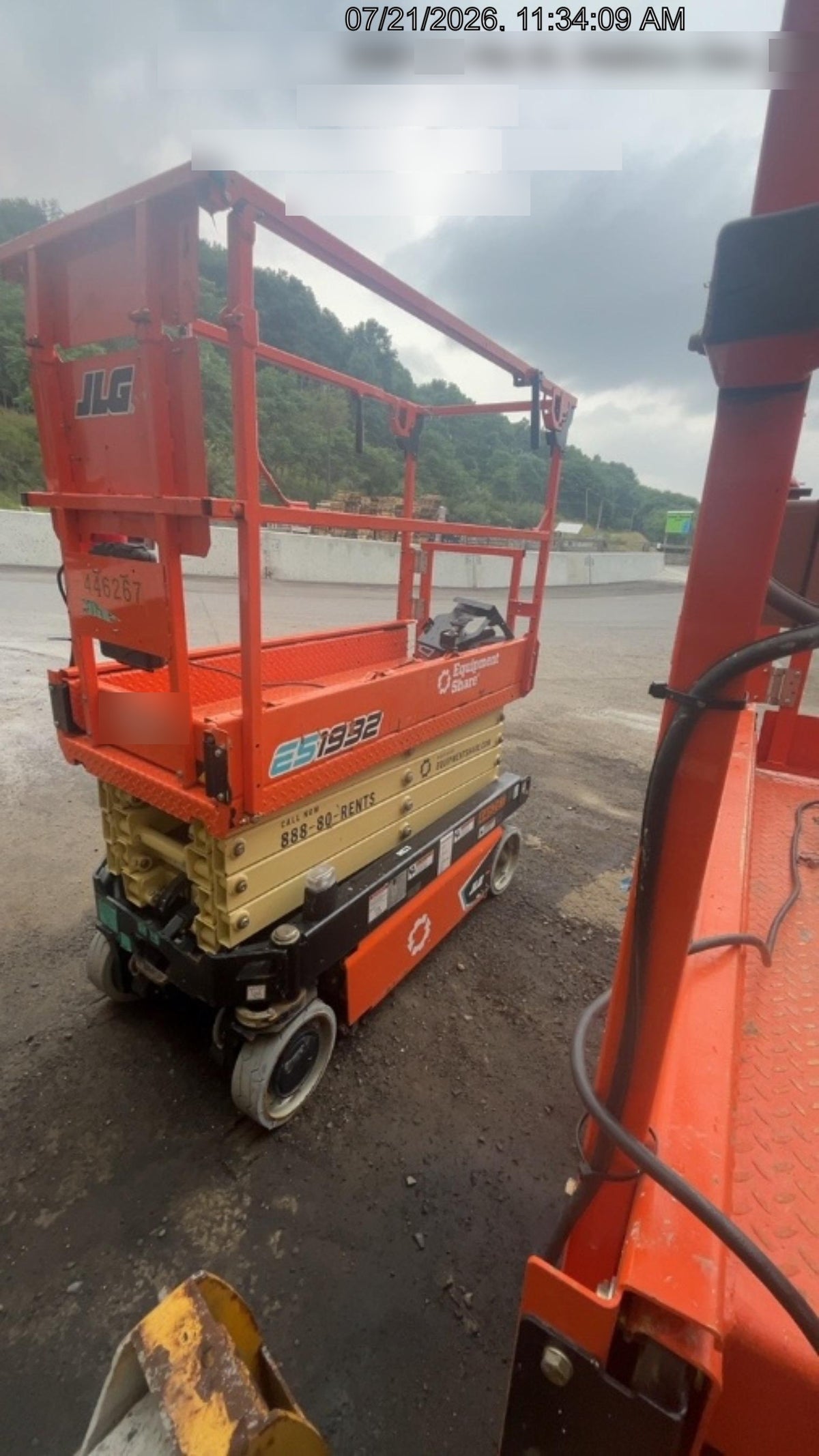 2024 JLG ES1932