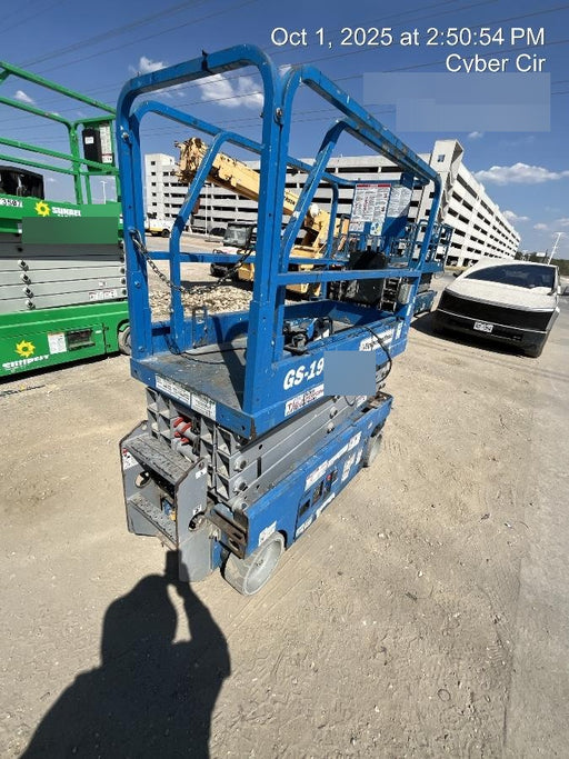 2019 Genie GS-1930 Fixed rails with chain Entry