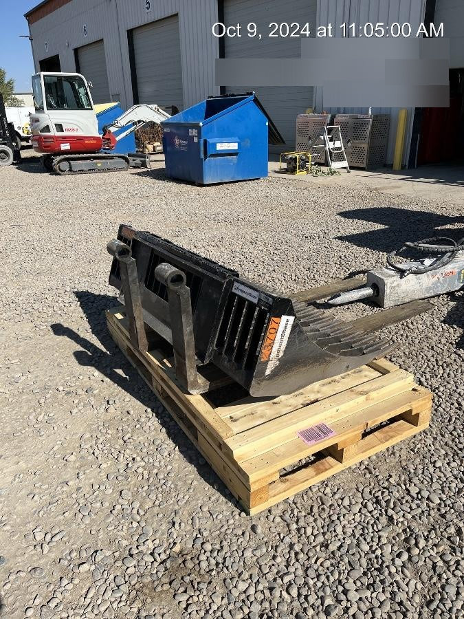2024 LEGEND ATTACHMENTS 72" Rock Bucket - Legend Attachments