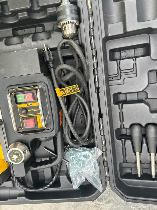 2023 DEWALT DWE1622K