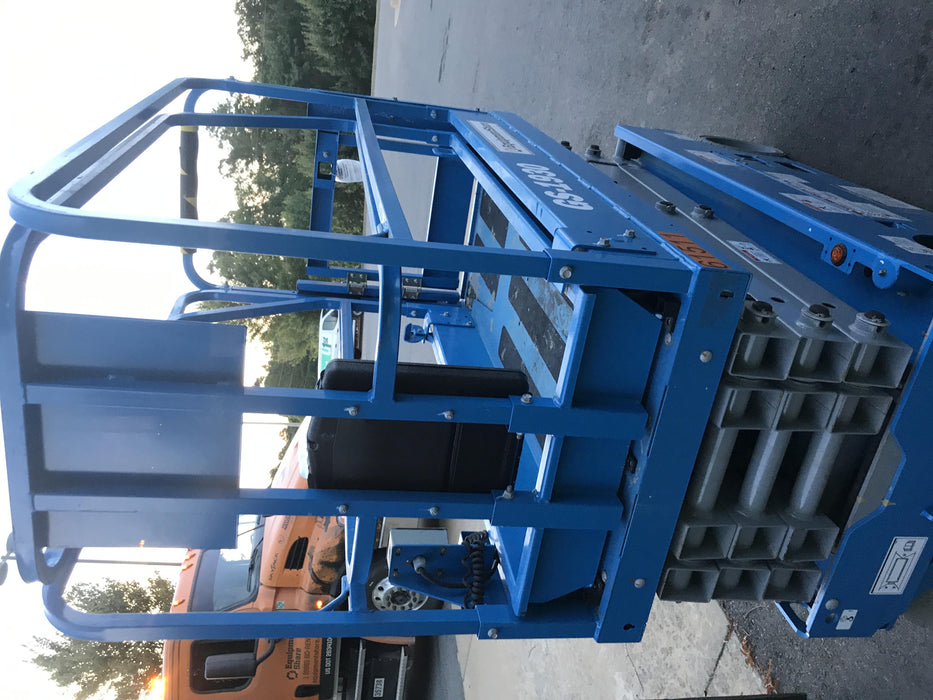 2020 Genie GS-1930 Solid Non Marking Tires, Beacon, Folding rails with half height swing gate