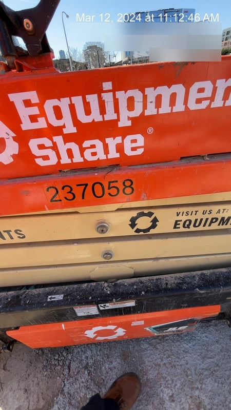 2022 JLG ES2632