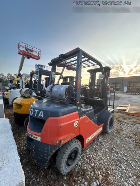 2022 TOYOTA 50-8FGU25