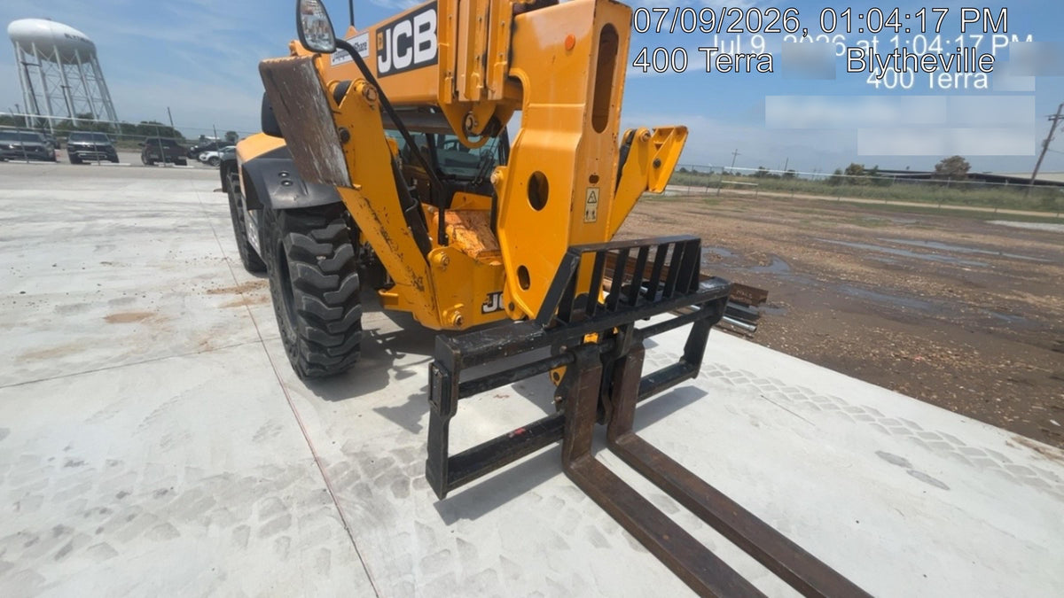 2022 JCB 512-56