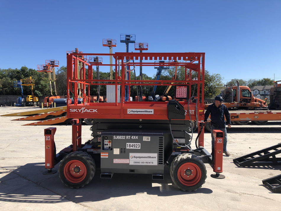 2021 SKYJACK SJ6832 RT