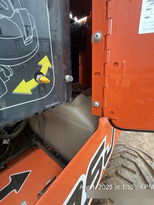 2019 Takeuchi TL12V2C ROPS/FOPS Cab, Heat/AC, Defroster, Rubber Tracks, Back-up Alarm, Front & Rear Working Lights, Auxiliary Hydraulics, Two-Speed Travel, Electronic Monitoring System, Hydraulic Universal Quick Hitch w/80" HD Smooth Dirt Bucket with Bolt-on Edge, 24.0 cu ft. Capacity