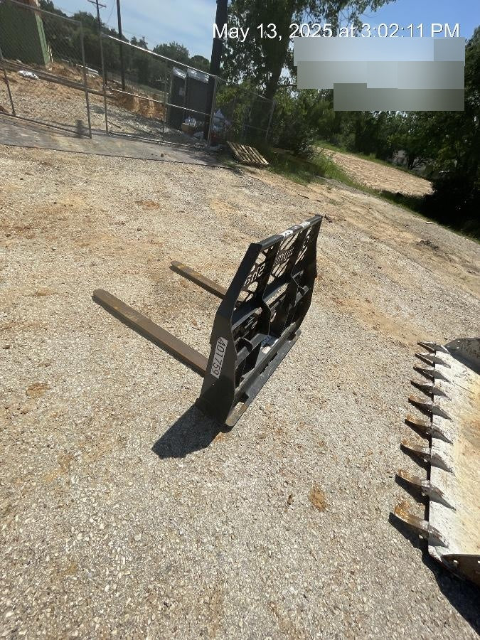 2024 PALADIN 72" Skid Steer Forks