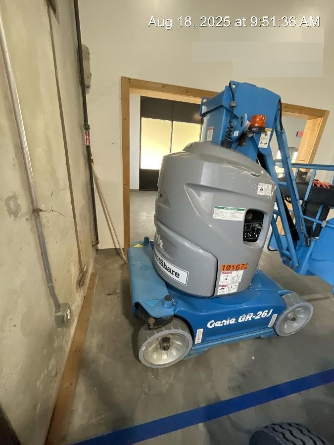 2020 GENIE GR-26J