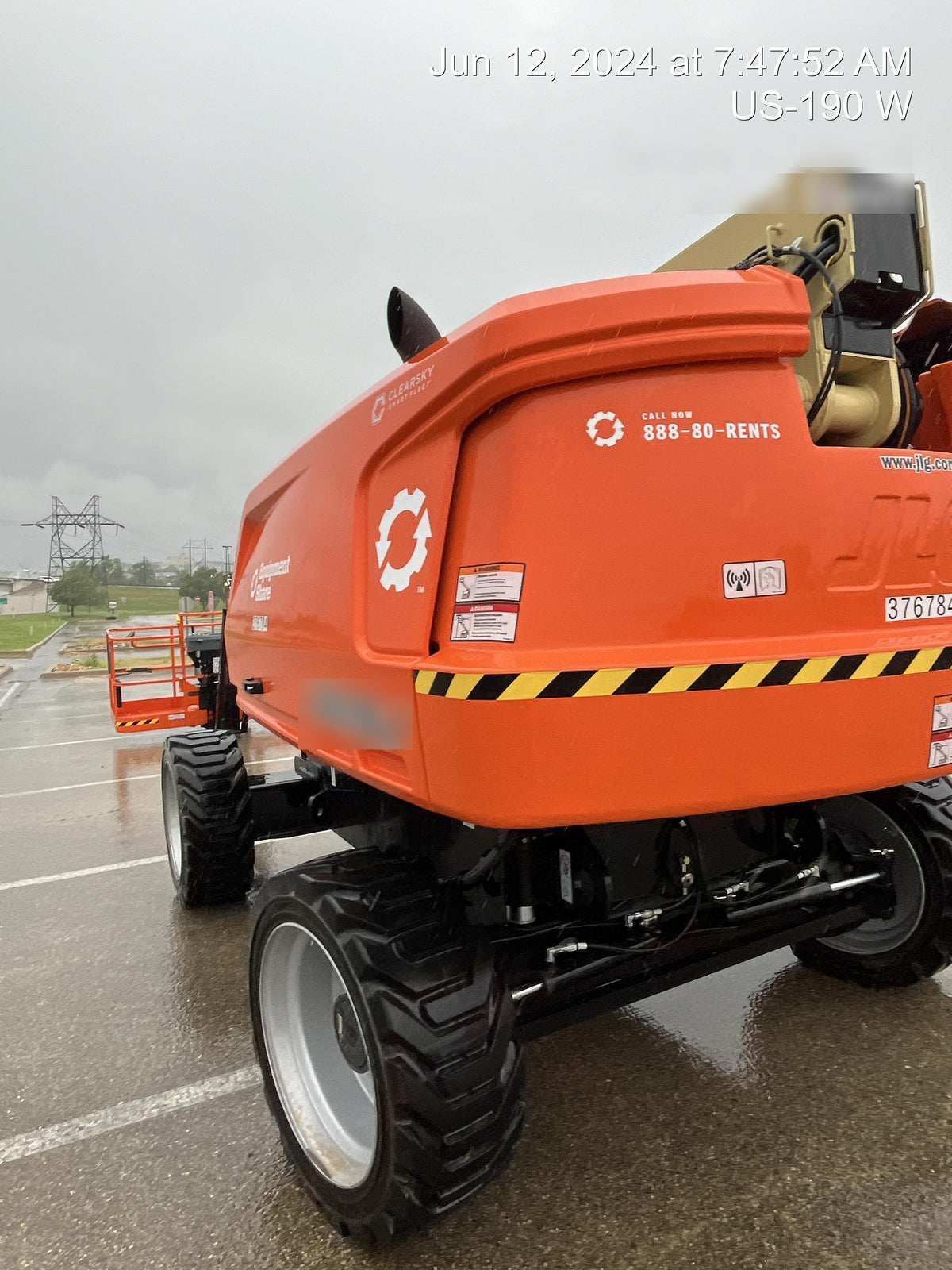 2023 JLG 660SJ