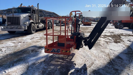 2023 JLG 660SJ