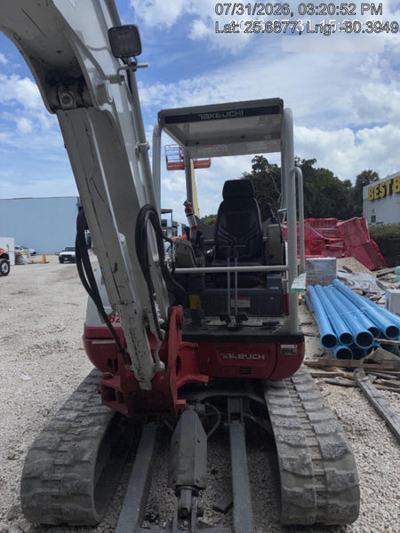 2023 TAKEUCHI TB250-2R