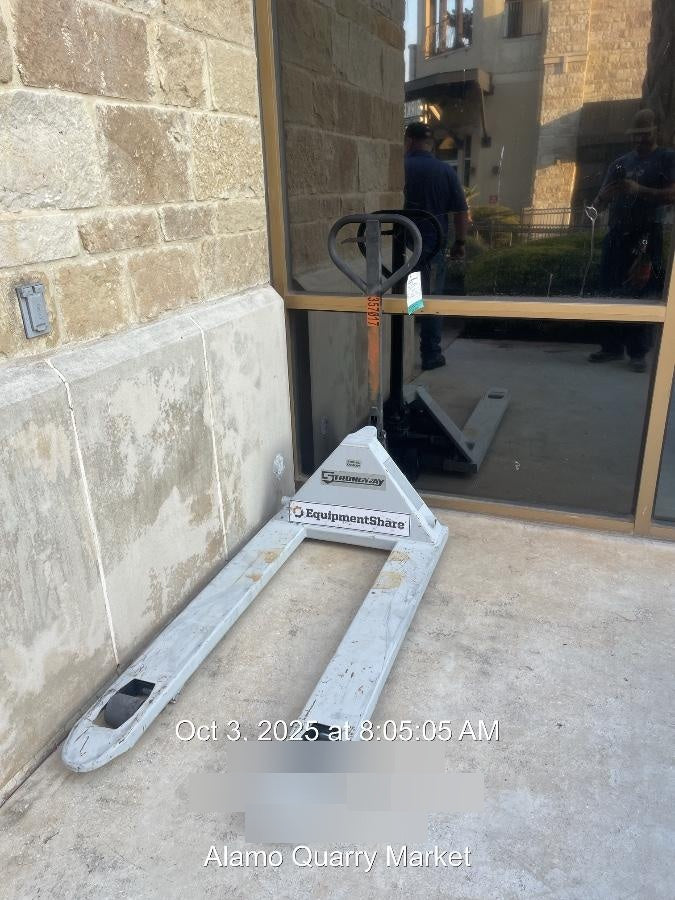 2023 STRONGWAY 4400 lb Pallet Jack
