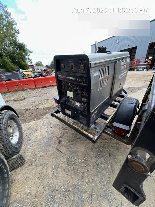 2020 Lincoln Electric Vantage 322 Welder Ready-Pak 3, w/ GPS & Decals (includes trailer, cable rack, fender light kit)