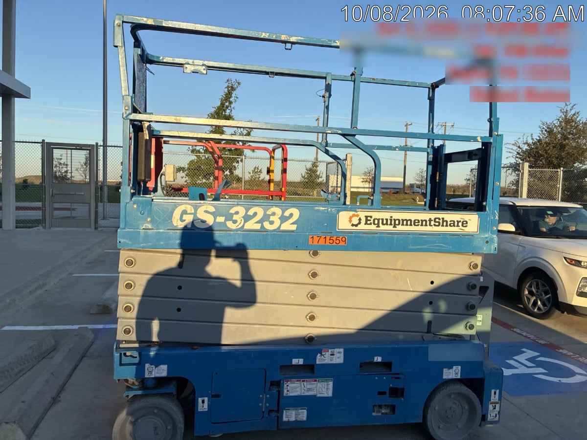 2021 GENIE GS-3232