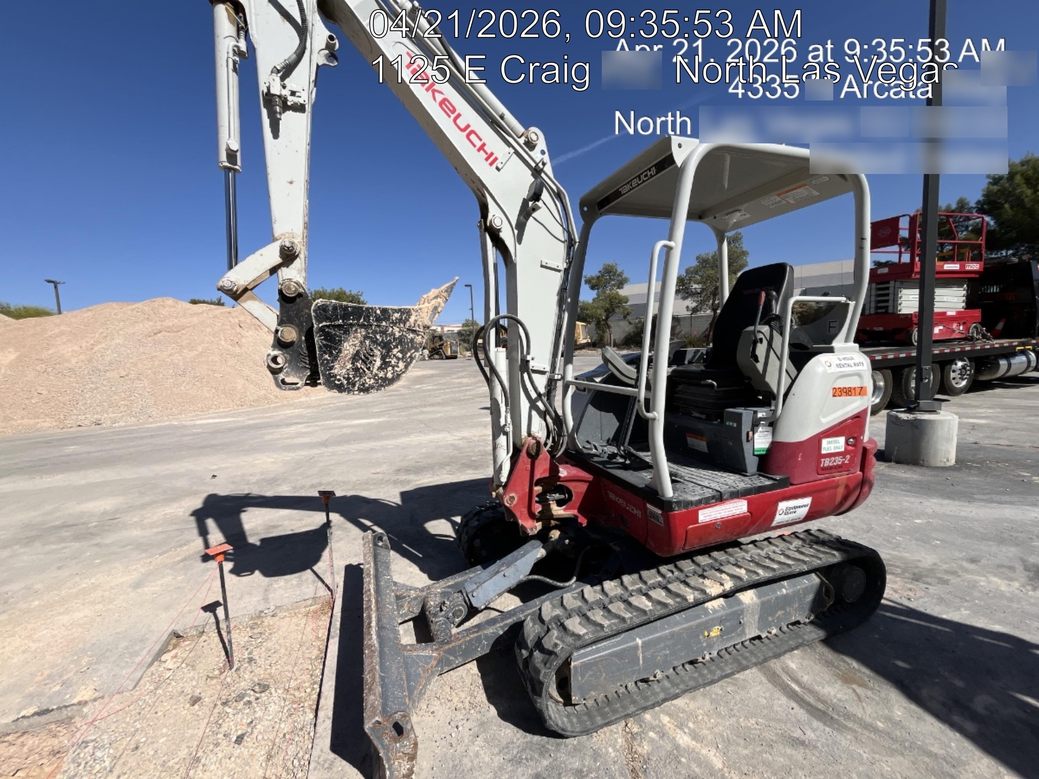 2022 TAKEUCHI TB235-2R