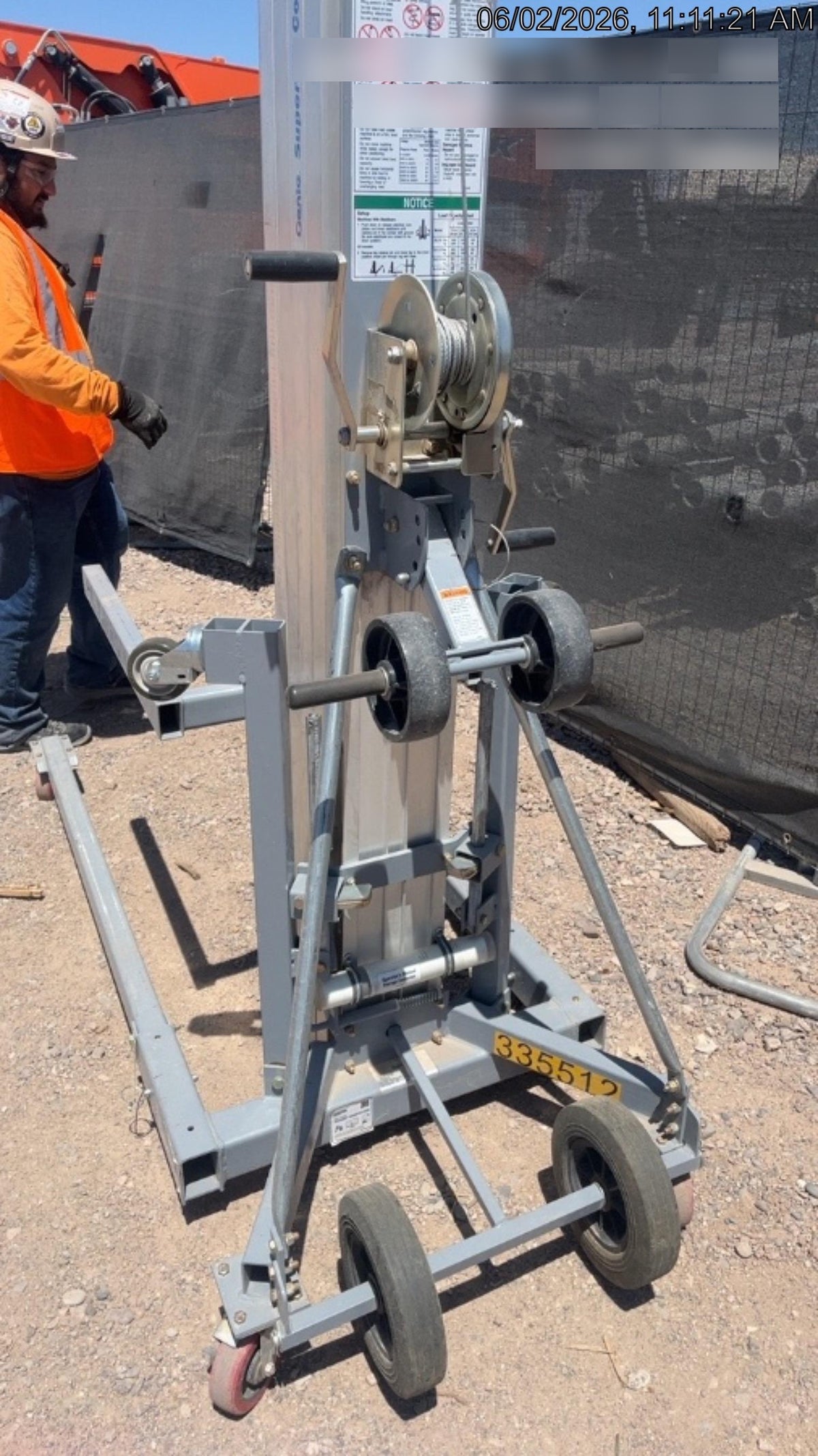 2023 GENIE SLC-24
