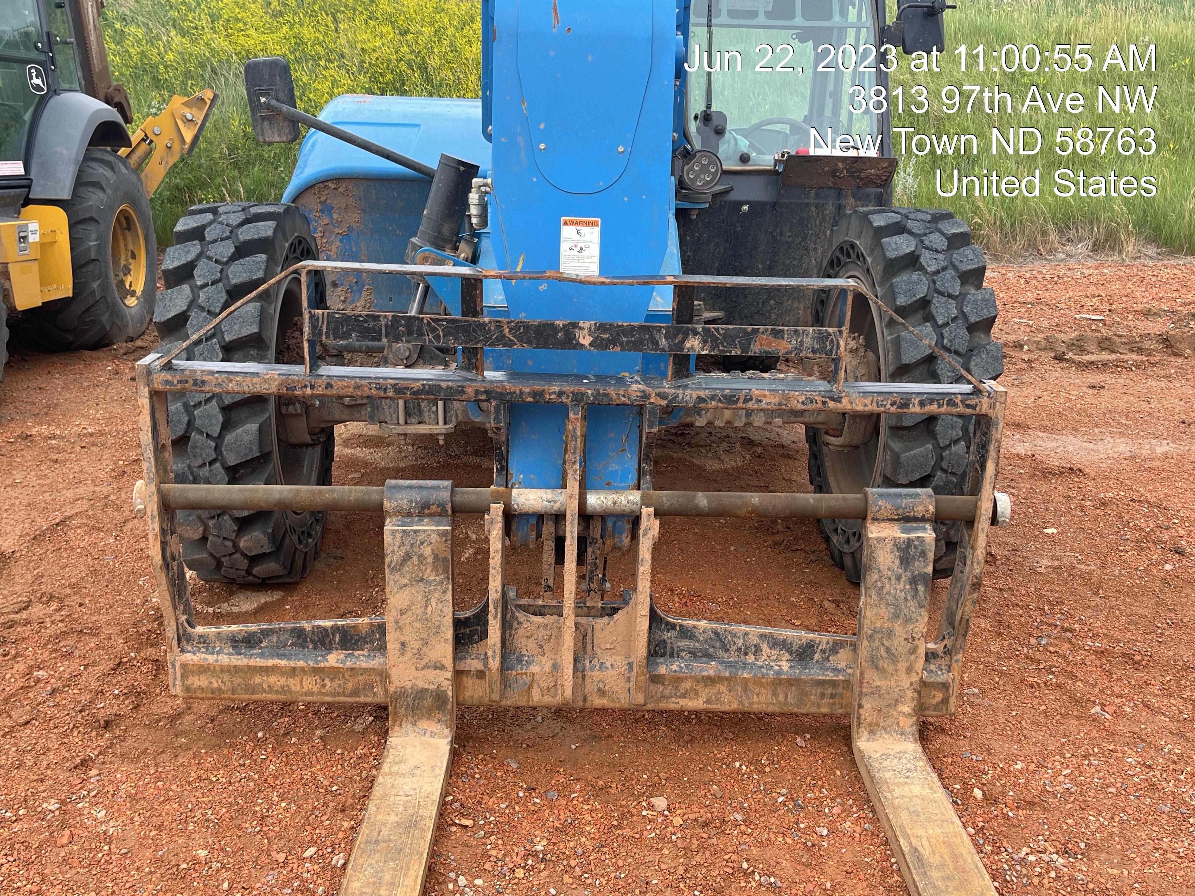 2022 GENIE GTH-844