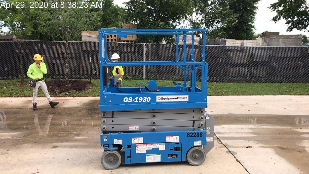 2020 Genie GS-1930 Solid Non Marking Tires, Beacon, Folding rails with half height swing gate