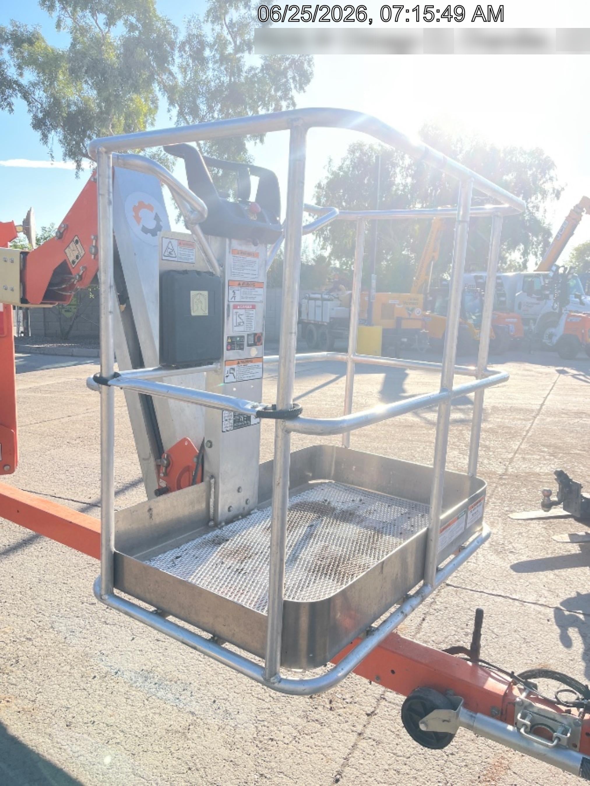 2023 JLG T500J