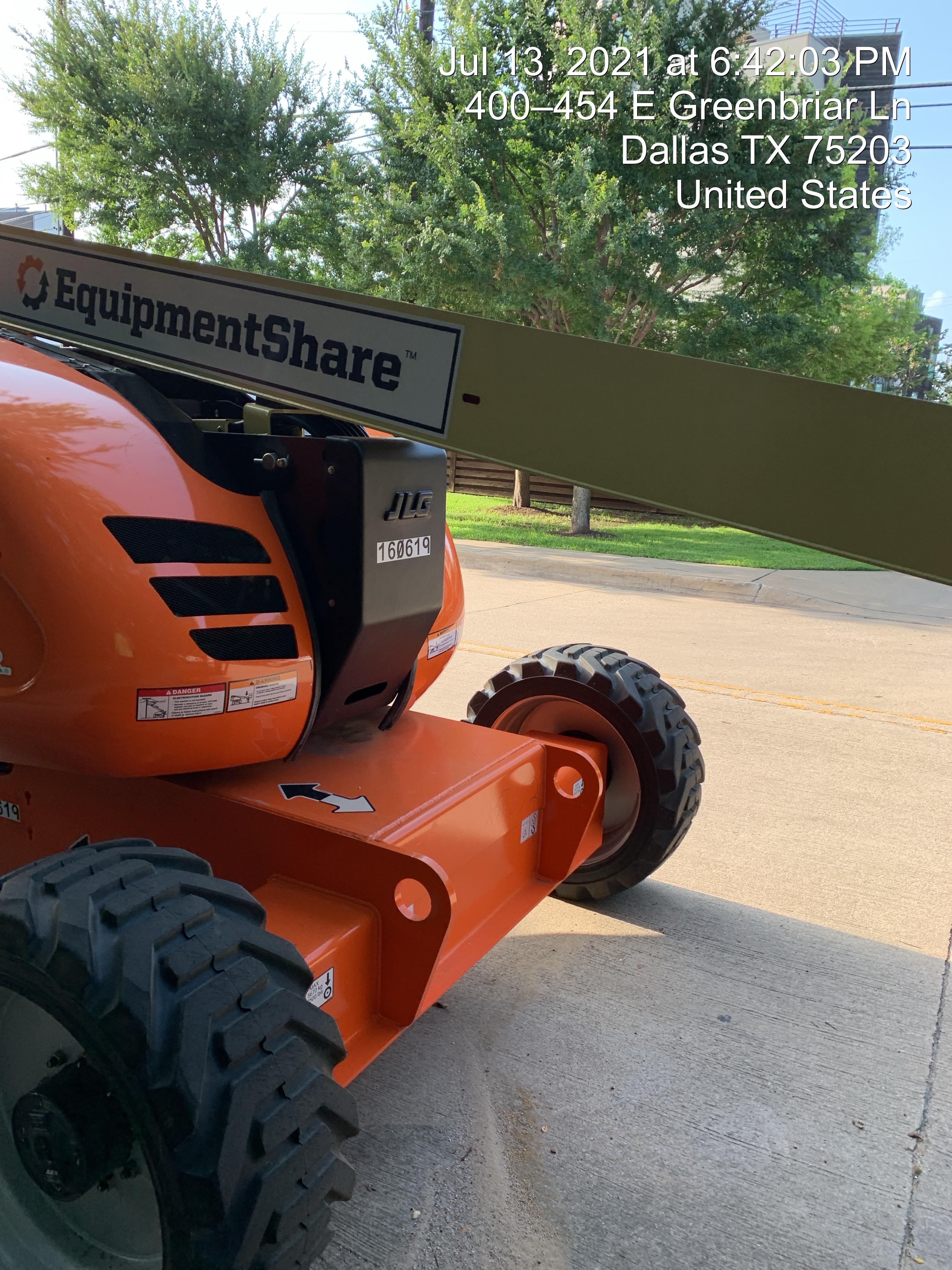 2021 JLG 600AJ
