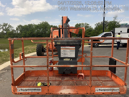 2019 JLG 800AJ