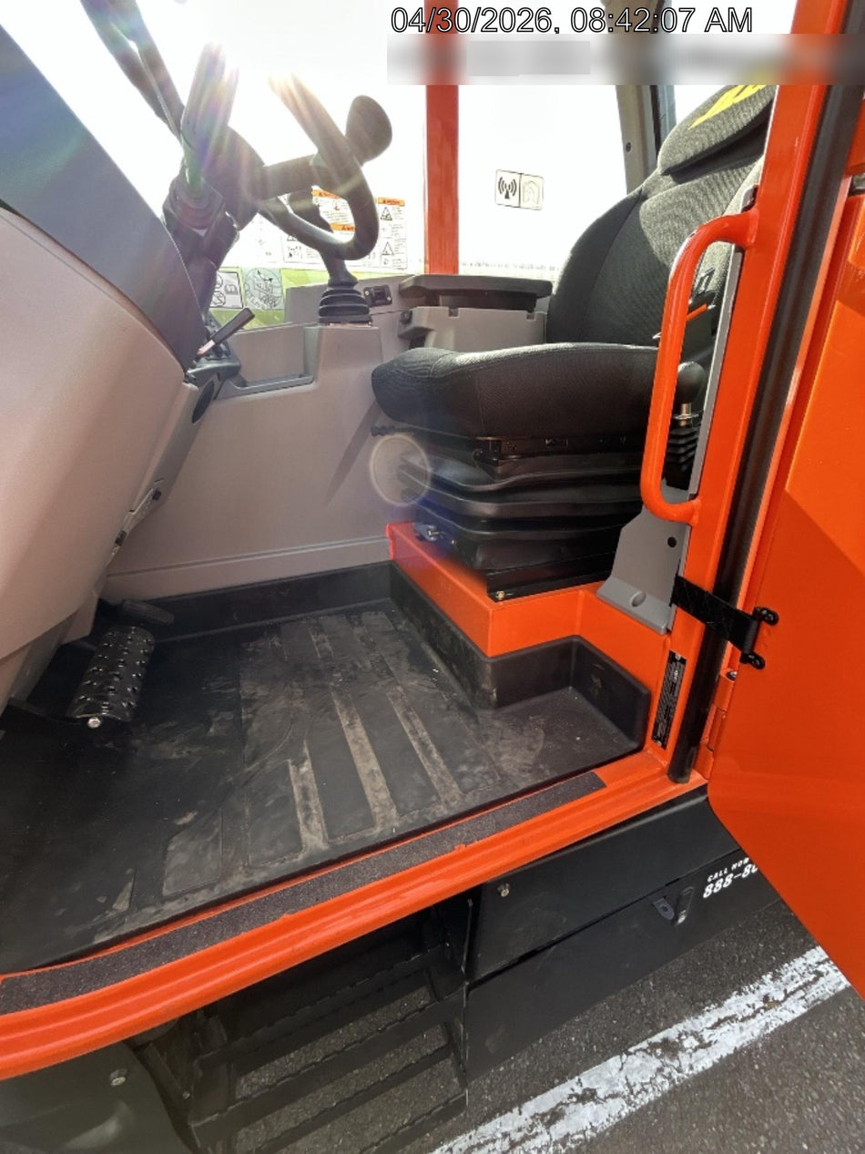 2026 JLG 1732