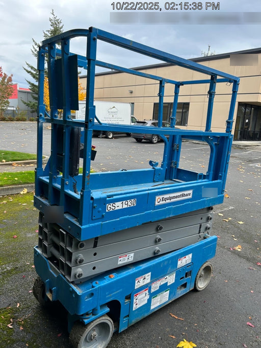 2020 Genie GS-1930 Solid Non Marking Tires, Beacon, Folding rails with half height swing gate, 800W Inverter