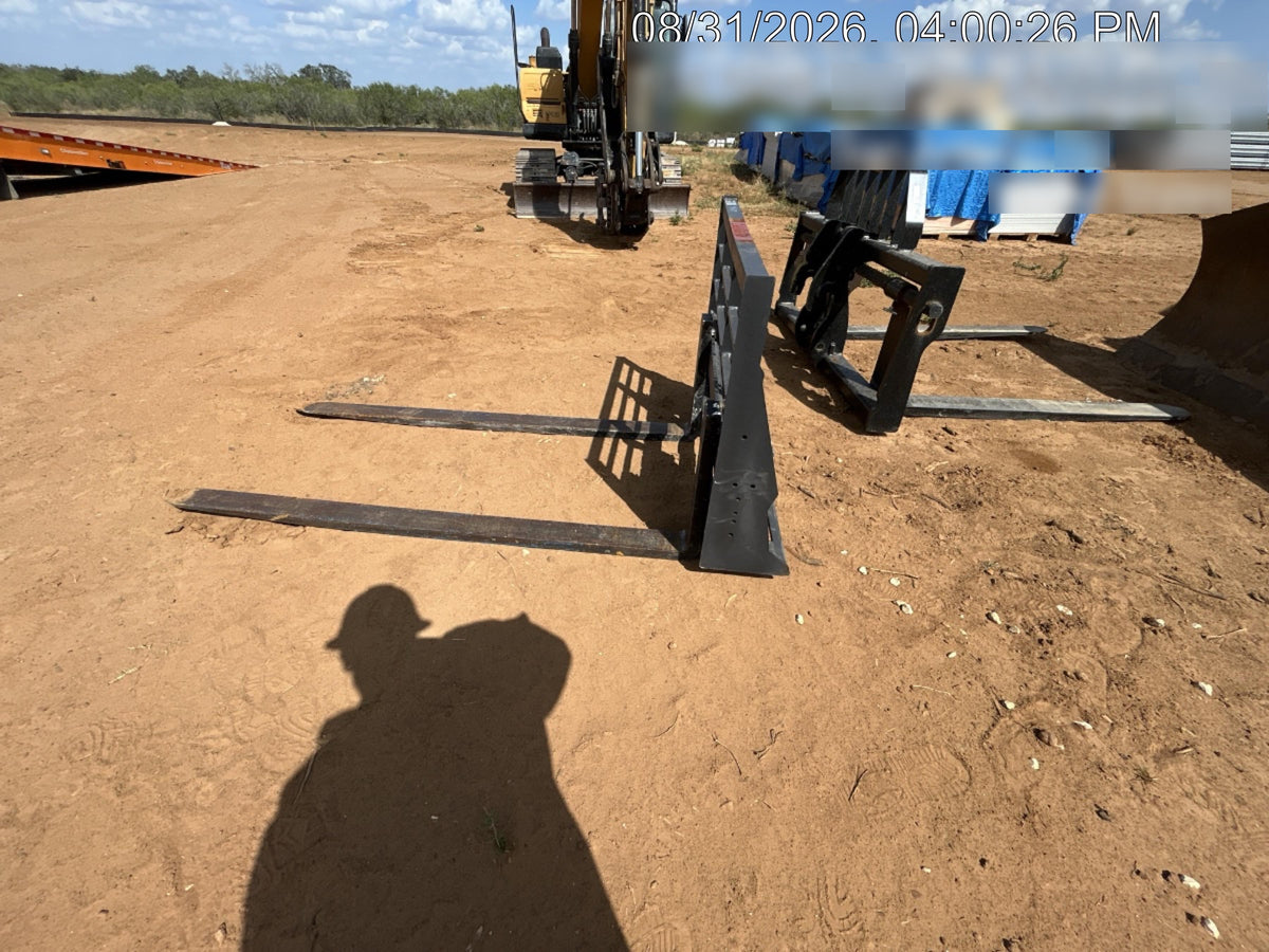 2026 ARROW MATERIAL HANDLING 72" Pallet Forks - Arrow